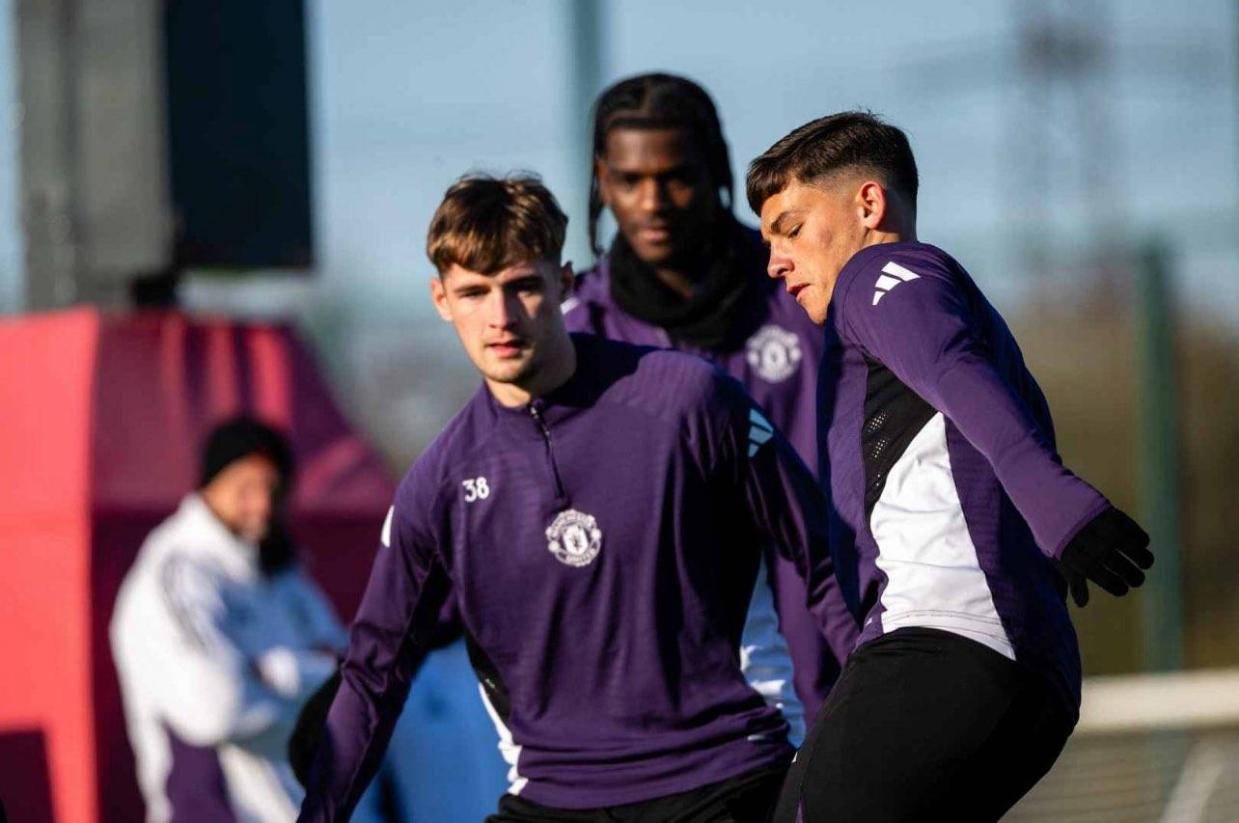 阿莫林钦点曼联两小妖，非洲杯时有望首秀！解释一人下放预备队原因