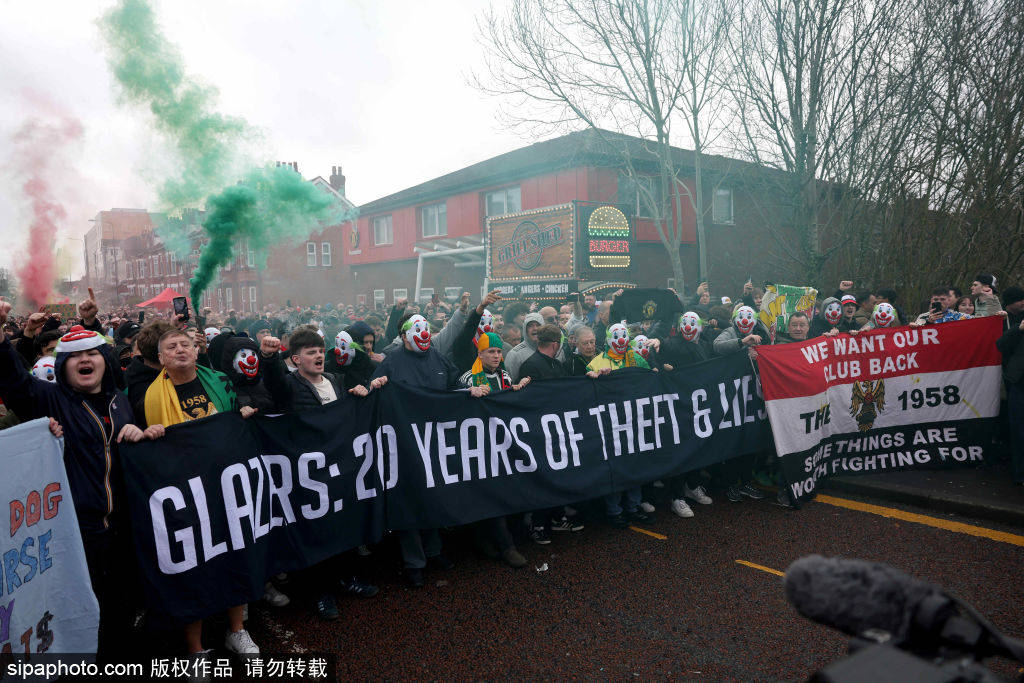 曼联新星姆贝莫的影响力：像病毒一样在老特拉福德传播